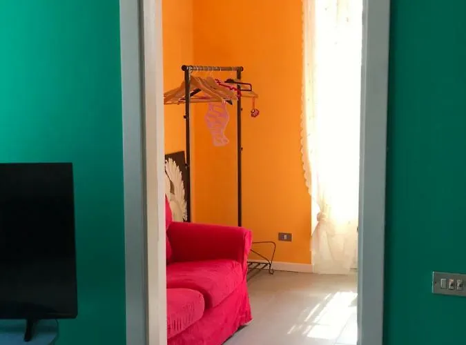 Sparkling Art Apartment